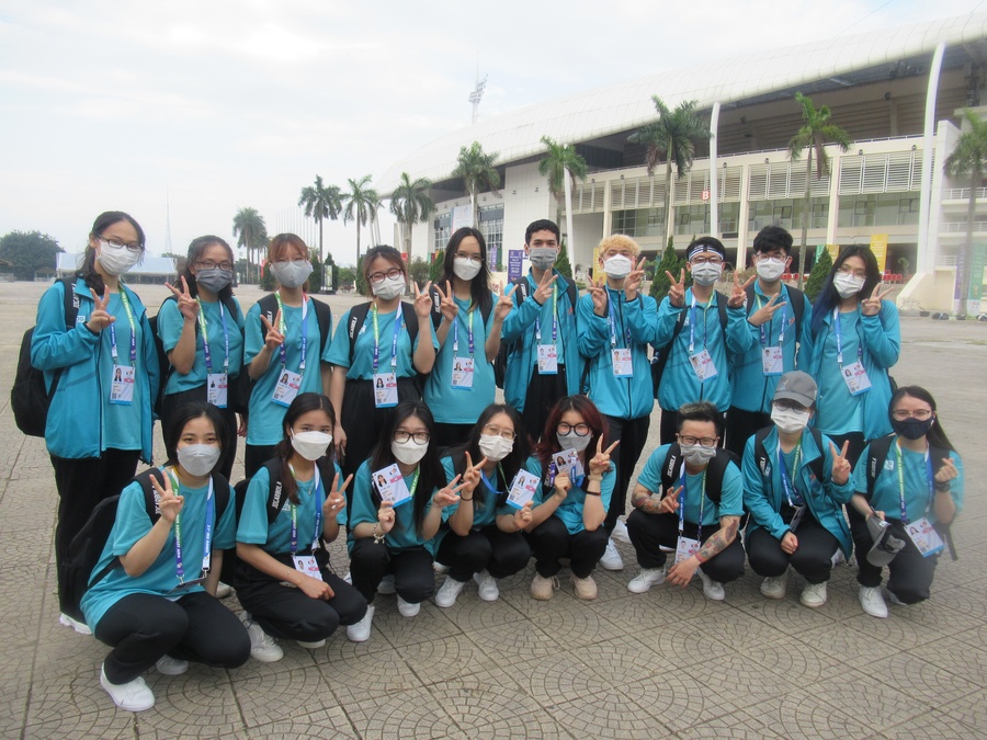 V for Vietnam and V for Victory: Volunteers gather outside the My Dinh National Stadium on Tuesday morning to prepare for the opening ceremony on Thursday, May 12. © OCA