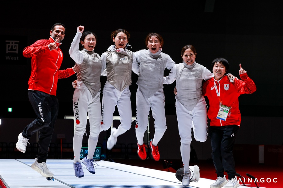 Japan win women’s team foil gold by one touch