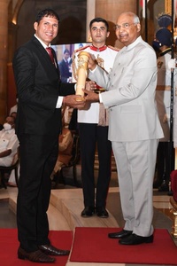 Paralympics javelin star Devendra Jhajharia receives India’s third highest civilian award
