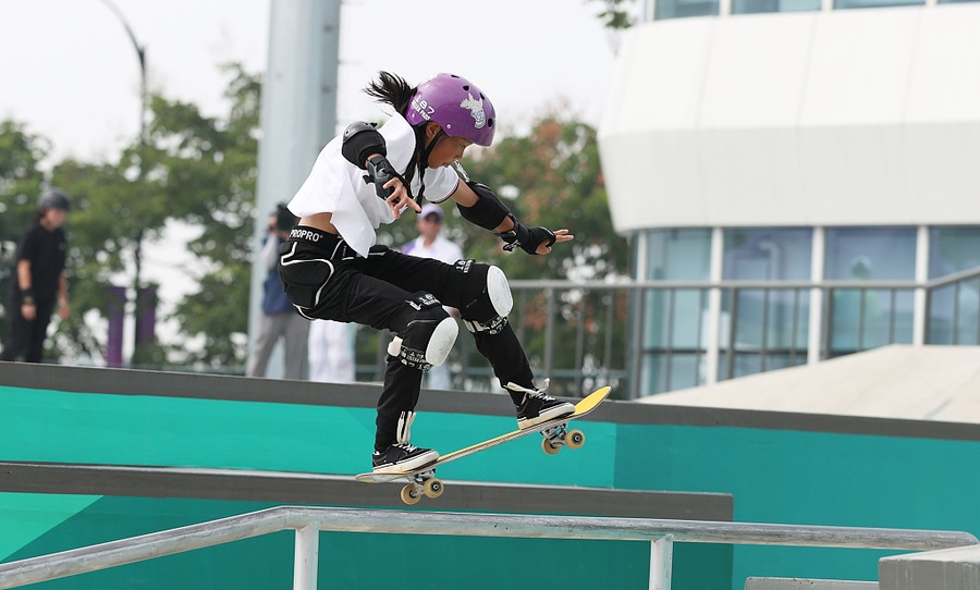 Cui Chenxi, 13 years old, rode to gold in women’s street. (Photo: CGTN Front Line)