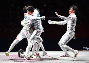 Japan’s fencing gold breaks new ground