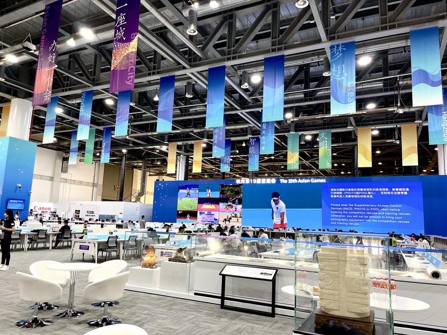 Inside the Main Press Centre (Photo: Enkhsaran Baasandorj)