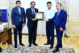 Uzbekistan NOC President promotes hockey development