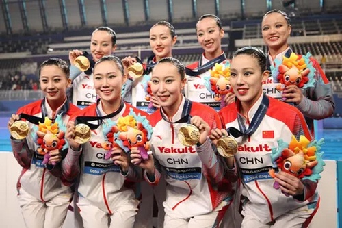 China’s artistic swimmers celebrate Lunar New Year of the Dragon with team free gold