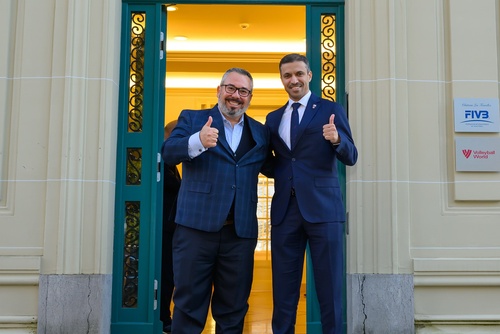 QOC Secretary General meets FIVB President to discuss volleyball’s development