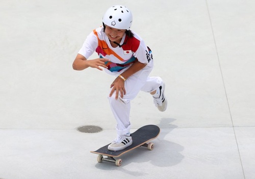 Skateboarder Nishiya, 13, becomes Japan’s youngest Olympic champion