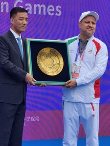 Iran delegation head Seyed Hashemi No. 1 cheerleader as men’s volleyball go for golden hat-trick