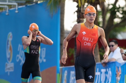 Fan Junjie claims historic inaugural aquathlon gold