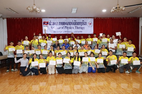 Laos NOC’s physical therapy seminar attracts 60 participants