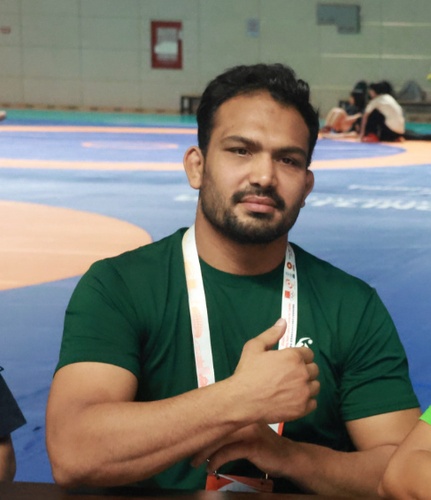 Pakistan hero Muhammad Inam giving back to wrestling