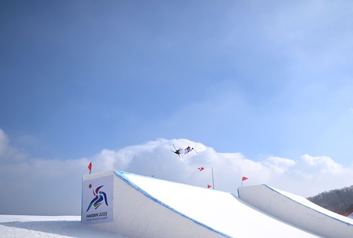 China’s Liu Mengting sweeps to second gold medal at AWG