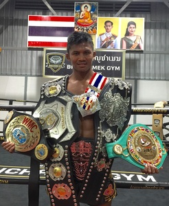 Thai star Buakaw makes special appearance at Asian Kickboxing Confederation online seminar