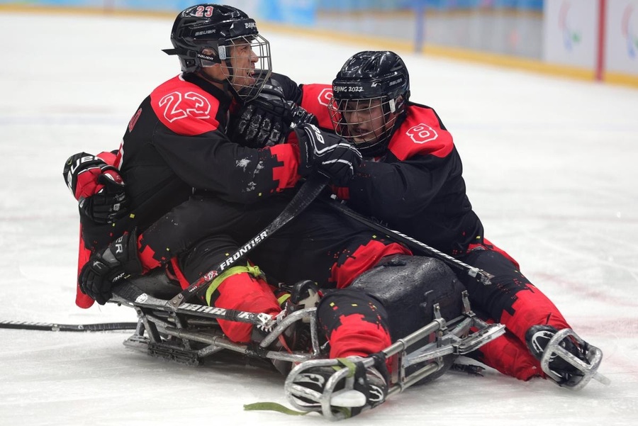 China celebrates after Wang Zhidong scores the winning goal. © IPC