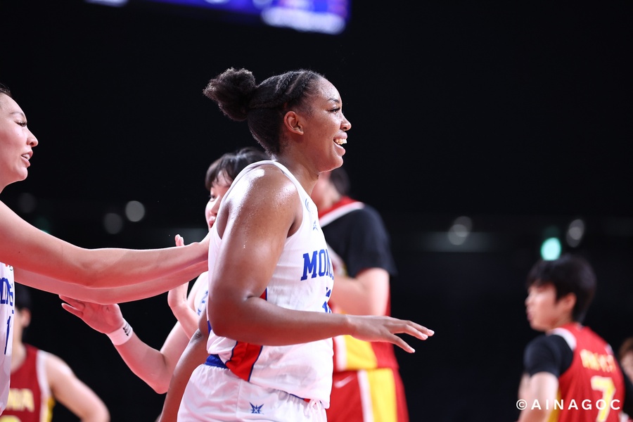 Mongolia’s American basketball import Robinson reflects on facing a Chinese giant