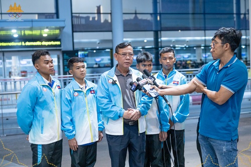 Cambodian gymnasts head for month-long training camp in China