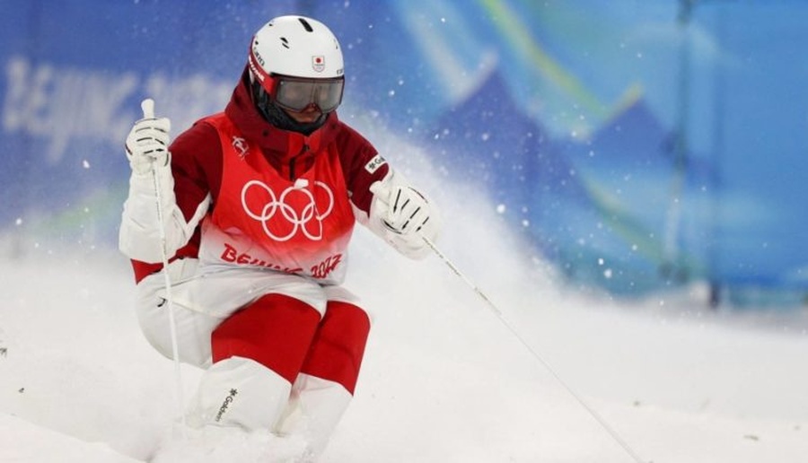 Ikuma Hiroshima skis to bronze in men’s moguls on Saturday. (Photo: Reuters)