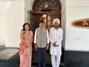 OCA Acting President meets Indian sports minister to discuss General Assembly in Delhi