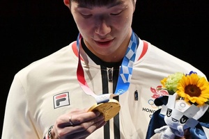 Fencer Edgar Cheung becomes first male athlete to win Olympic gold for Hong Kong China