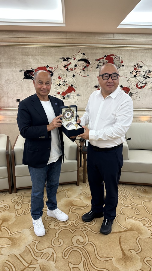 Chinese Vice Minister of Sport Tong Lixin thanks World Aquatics and OCA for support