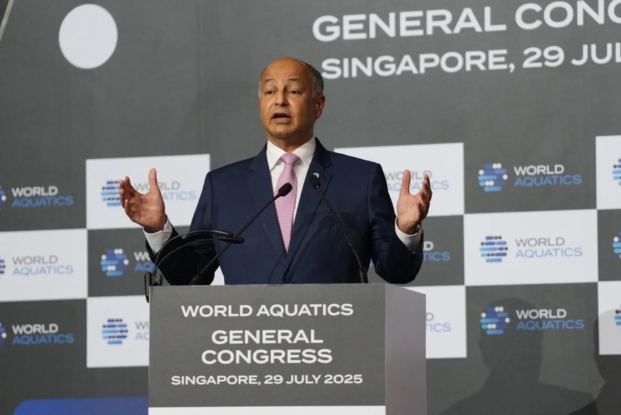 World Aquatics President Husain Al Musallam announces Beijing as host of the 2026 World Aquatics Swimming Championships (25m) at the General Congress in Singapore (Photo: World Aquatics)