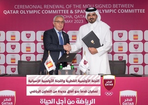 QOC President Sheikh Joaan meets counterparts from Spain, Laos and Maldives to discuss sporting ties