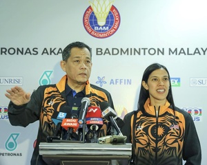 Malaysia NOC team leaders for Paris 2024 visit badminton players