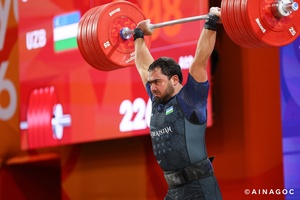 Iranian strongman Davoudi lifts gold in dramatic finish
