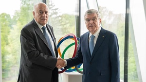 Palestine NOC delegation meets IOC President at Olympic House
