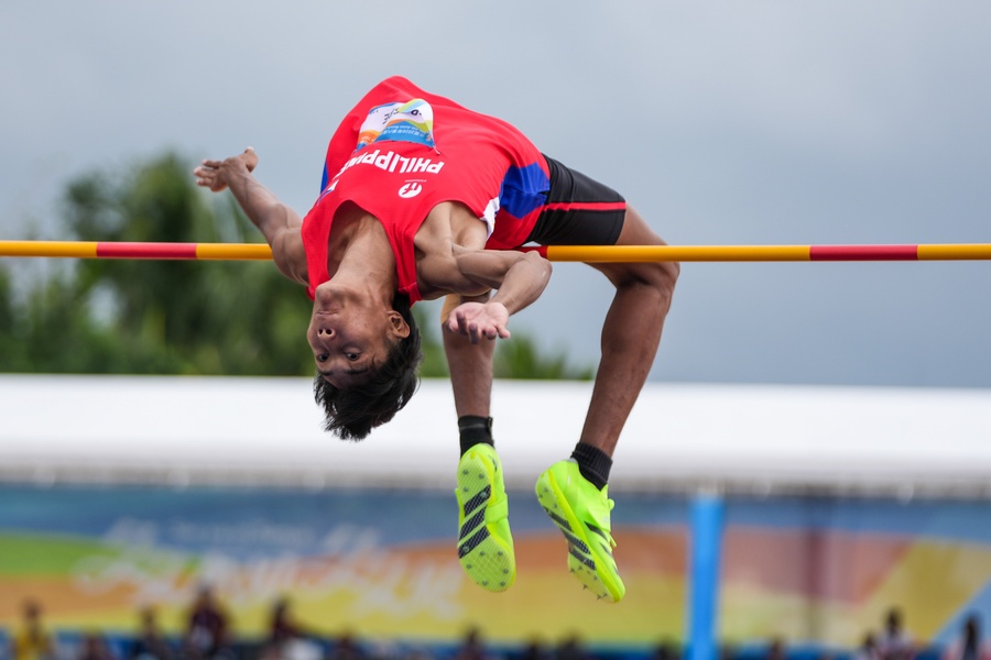 Grospe jumps to gold for Philippines in Beach Athletics