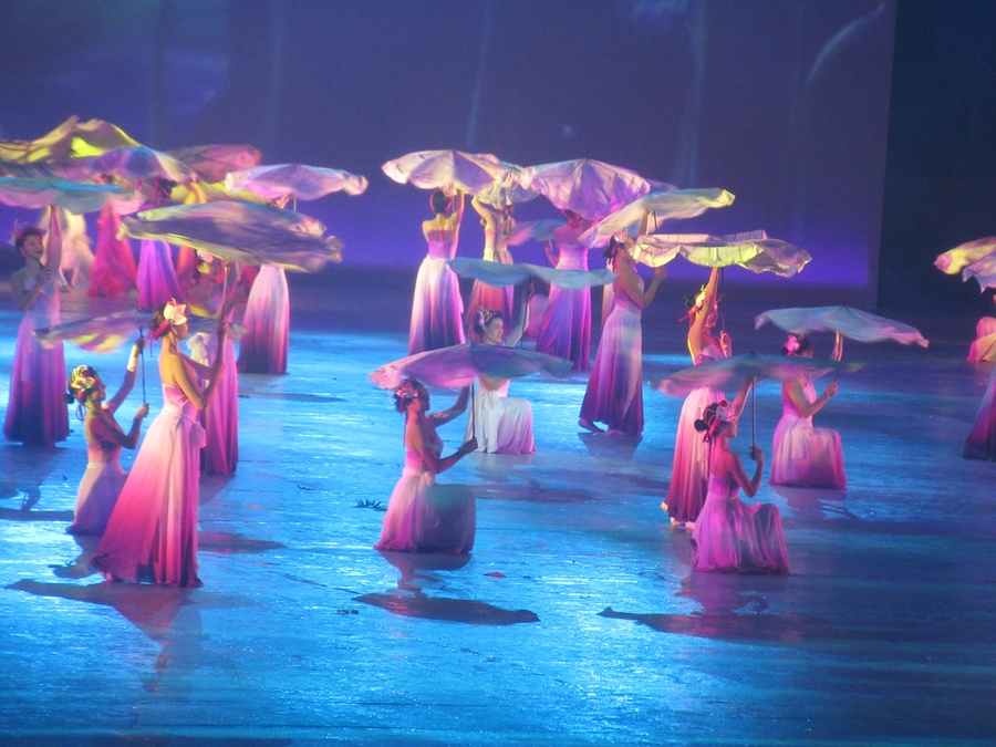 Scenes from the opening ceremony of the 31st SEA Games in Hanoi, Vietnam on Thursday, May 12, 2022. © OCA