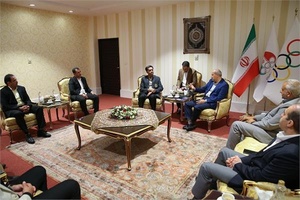 Iran NOC Secretary General Dr. Manaf Hashemi welcomes leading sepaktakraw official