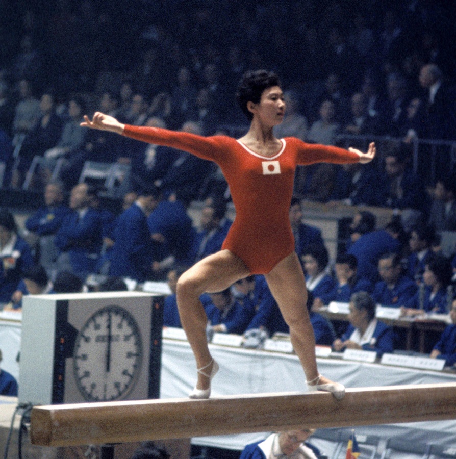 Kiyoko Ono competes at the Tokyo Olympics in 1964. © Japan Gymnastics Association/Kishimoto