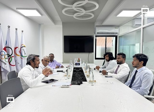 Maldives NOC leaders discuss youth empowerment with government officials