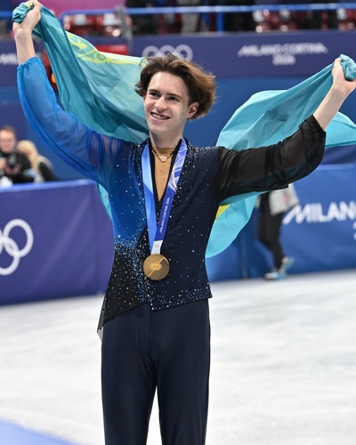 Kazakhstan NOC President Gennadiy Golovkin lauds Shaidorov for historic victory