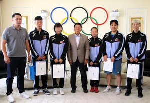 Mongolian table tennis players head to regional youth training camp in Harbin