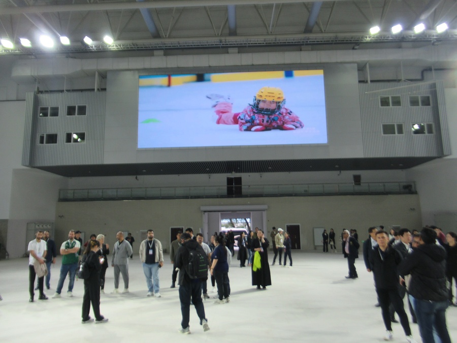 CDMs on the Harbin venue tour