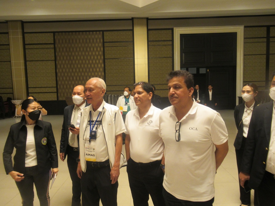 OCA Vice President Dato Seri Chaiyapak Siriwat shows the OCA’s Vinod Tiwari and Haider Farman around Ambassador City in Pattaya on Tuesday.