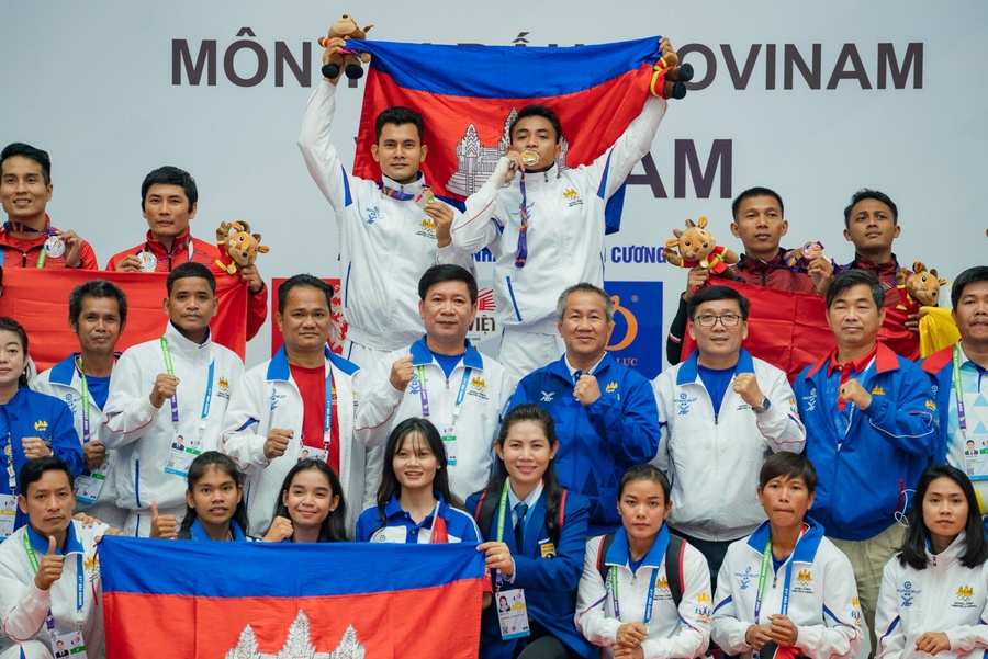 The Cambodia delegation has so far won a record 48 medals at the 31st SEA Games – eight gold, 10 silver and 30 bronze. © CAMSOC