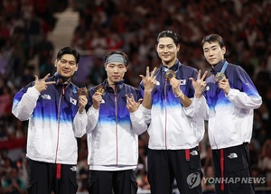 Korea wins third straight men’s team sabre gold