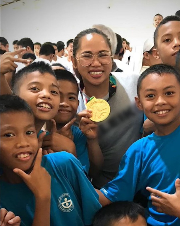 Hidilyn Diaz aims to nurture the next generation of Filipino champions through Jollibee’s Champ & Joy Super Meal where a portion of the proceeds from every purchase will be given to the Philippine Olympic Committee Athletes’ Commission. © Inquirer