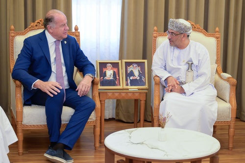 Oman NOC holds talks with ISSF President Luciano Rossi on developing sport of shooting