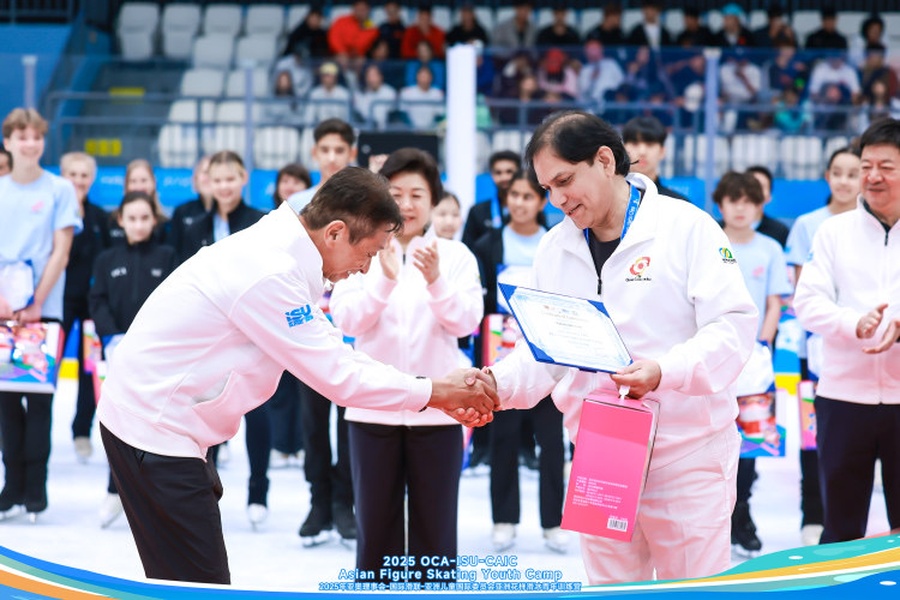 OCA Deputy Director General reminds youth figure skaters they are “future of Asia”