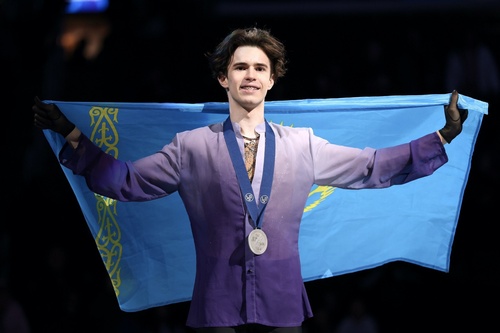 Kazakhstan NOC awards OS scholarship to Harbin AWG medallist Mikhail Shaidorov