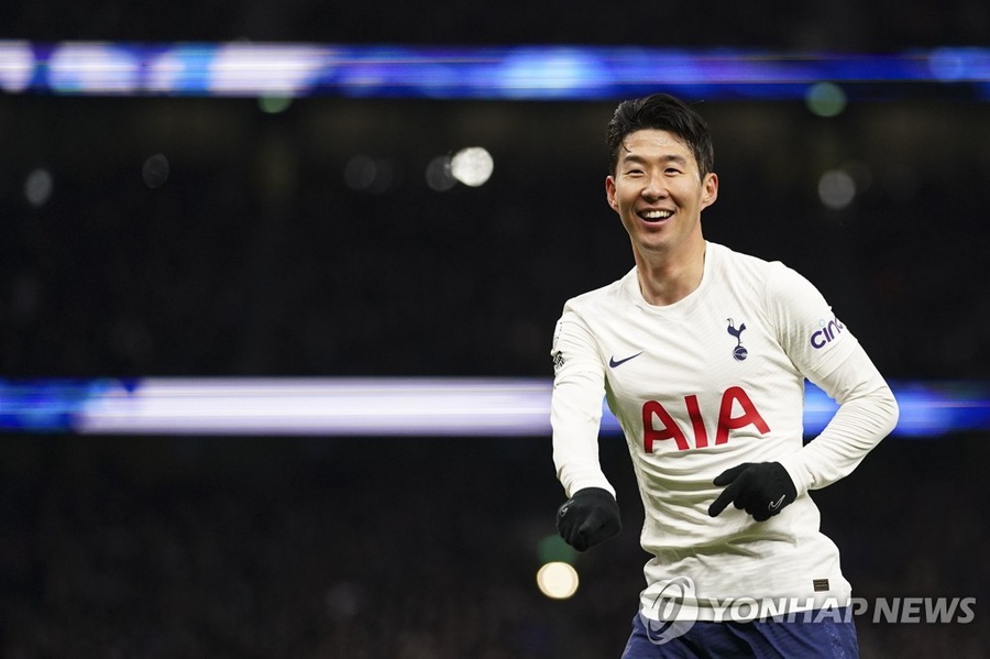 Son Heung-min has been named Korean athlete of the year for the fifth year in a row. © Associated Press/Yonhap