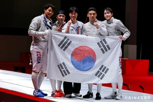 Korea edges Japan in sabre team thriller