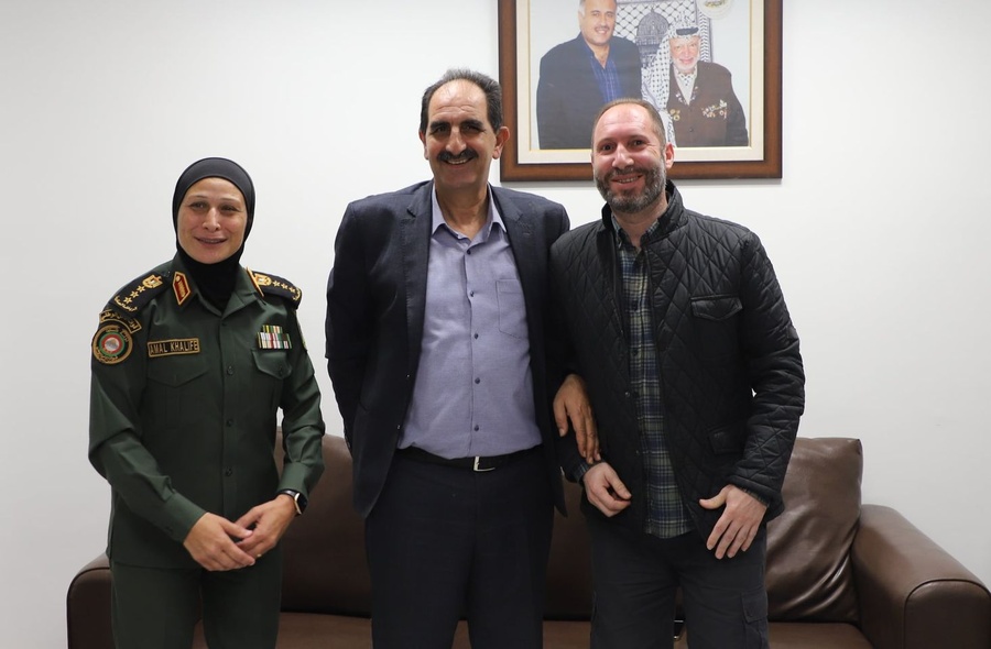 Colonel Amal Khalifa (left) visits the Palestine Olympic Committee HQ on November 2. @ PalOlympic