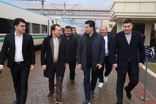 Uzbek NOC Secretary General Oybek Kasimov visits historic city of Jizzakh