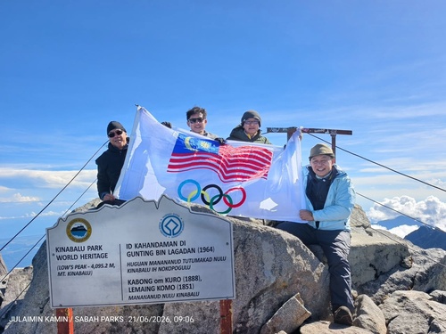 OCM flag flies on highest peak in southeast Asia to mark Olympic Day