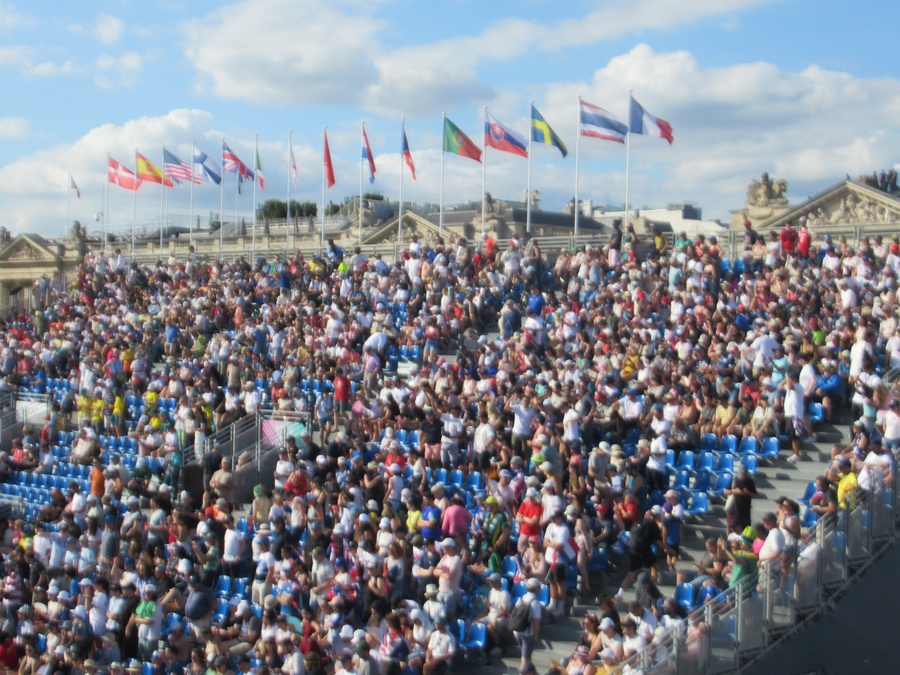 Skateboard fans lap it up in the summer sunshine at La Concorde 4 on Tuesday (Photo: OCA)