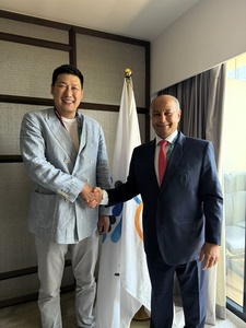 Mongolia NOC President boosts international relations in Singapore